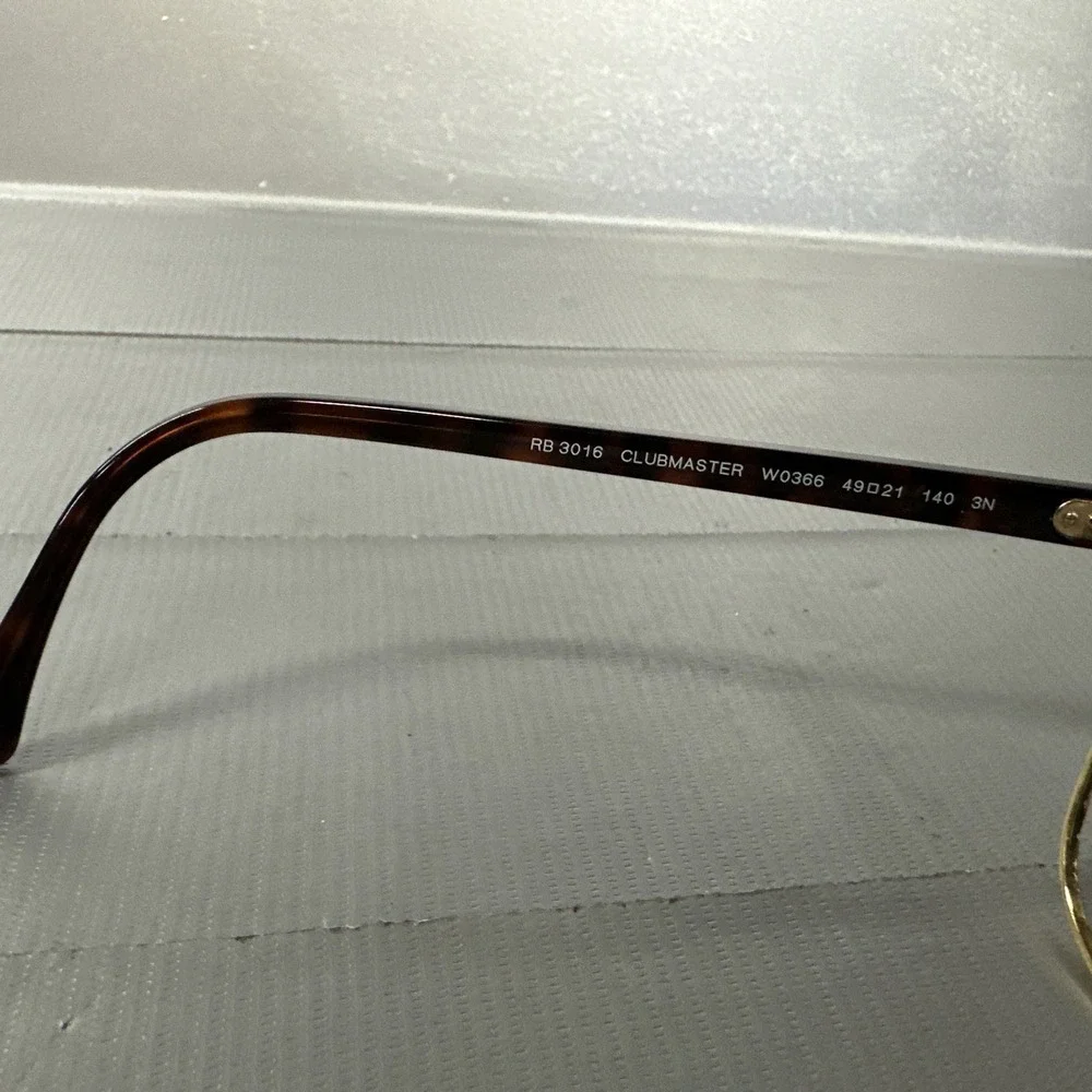 Ray-Ban Italy RB 3016 CLUBMASTER W0366 49-21 3N  140 Brown/Gold Frame